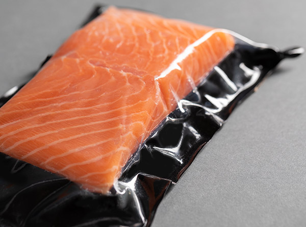 Fisch im Vakuumbeutel