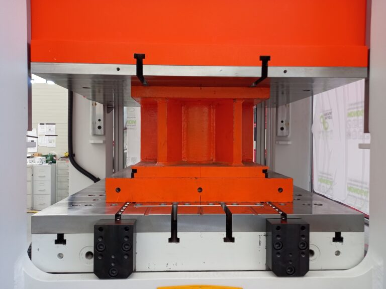 Quick Die Change System
