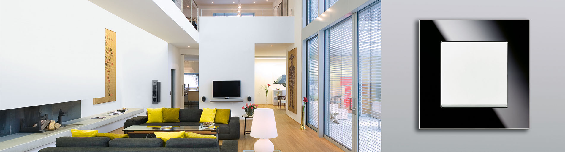 Wohnraum mit moderner Elektro- und Beleuchtungstechnik