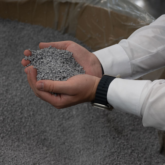 Recycling-Granulat aus dem eigenen Materialkreislauf