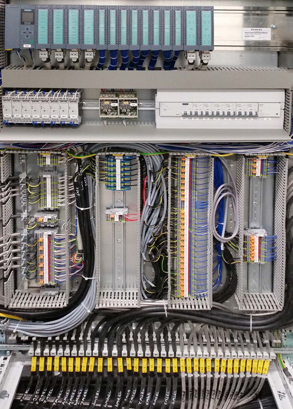 Elektroinstallation in der Industrie