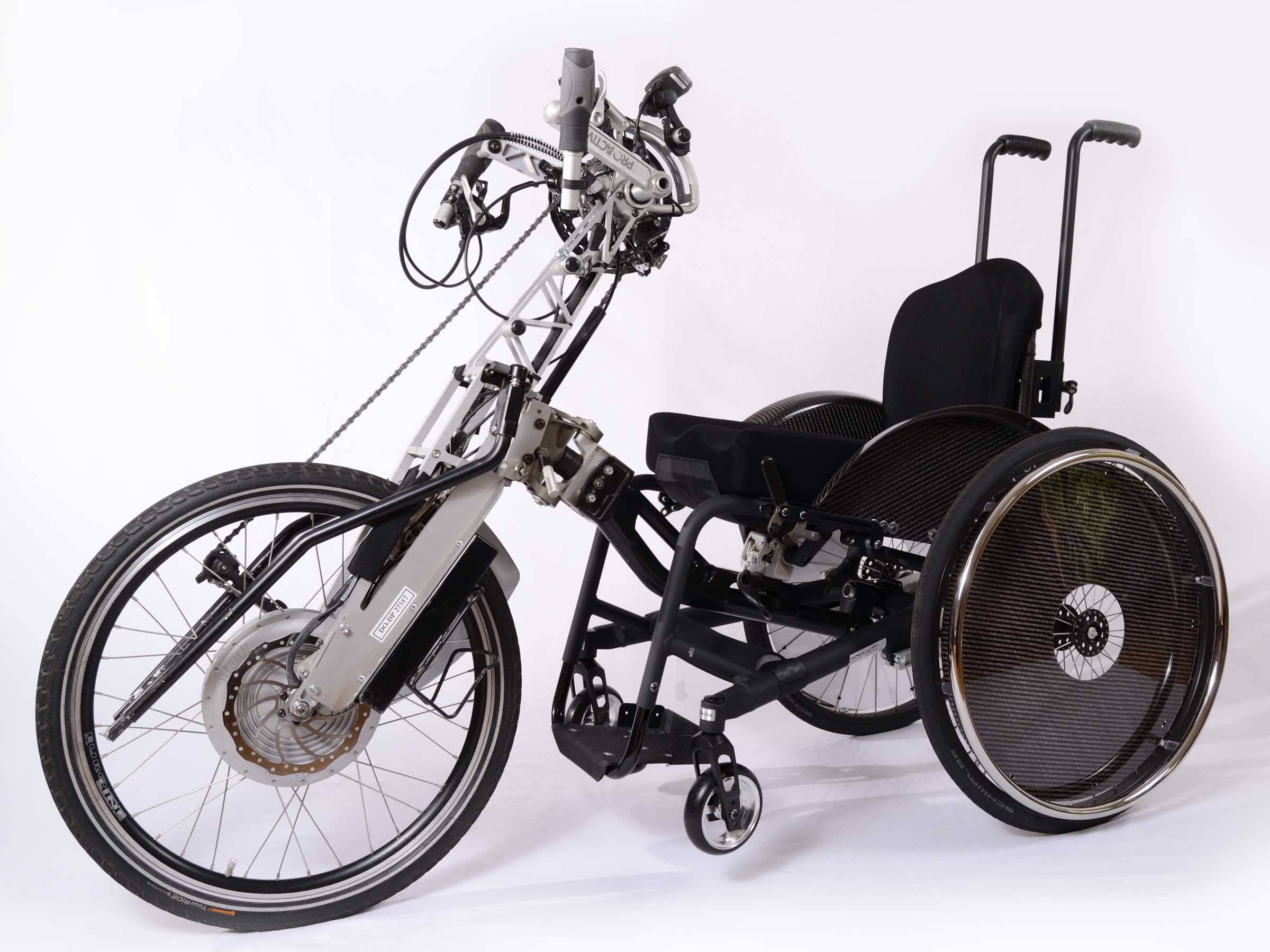 Handbike am Eigenbau-Rolli