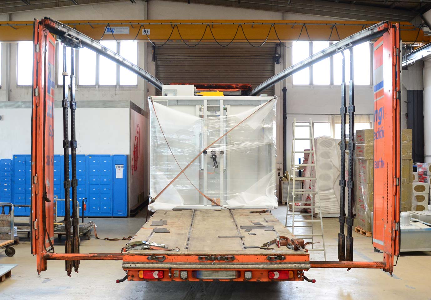 Sondertransport einer Ofenanlage