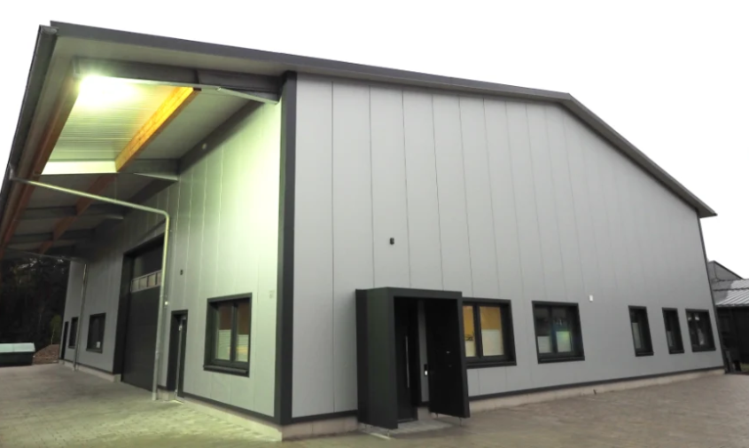 Produktionshalle mit einer Fläche von 500 m²