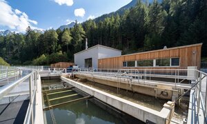 Klärbecken einer Abwasserreinigungsanlage