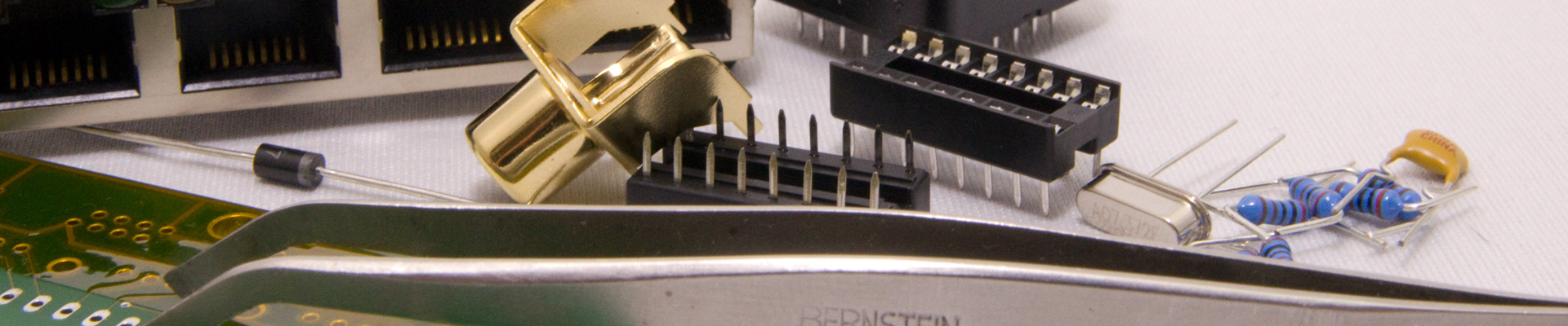 Elektronische Steuerungen mit ATMEL-Programmierung