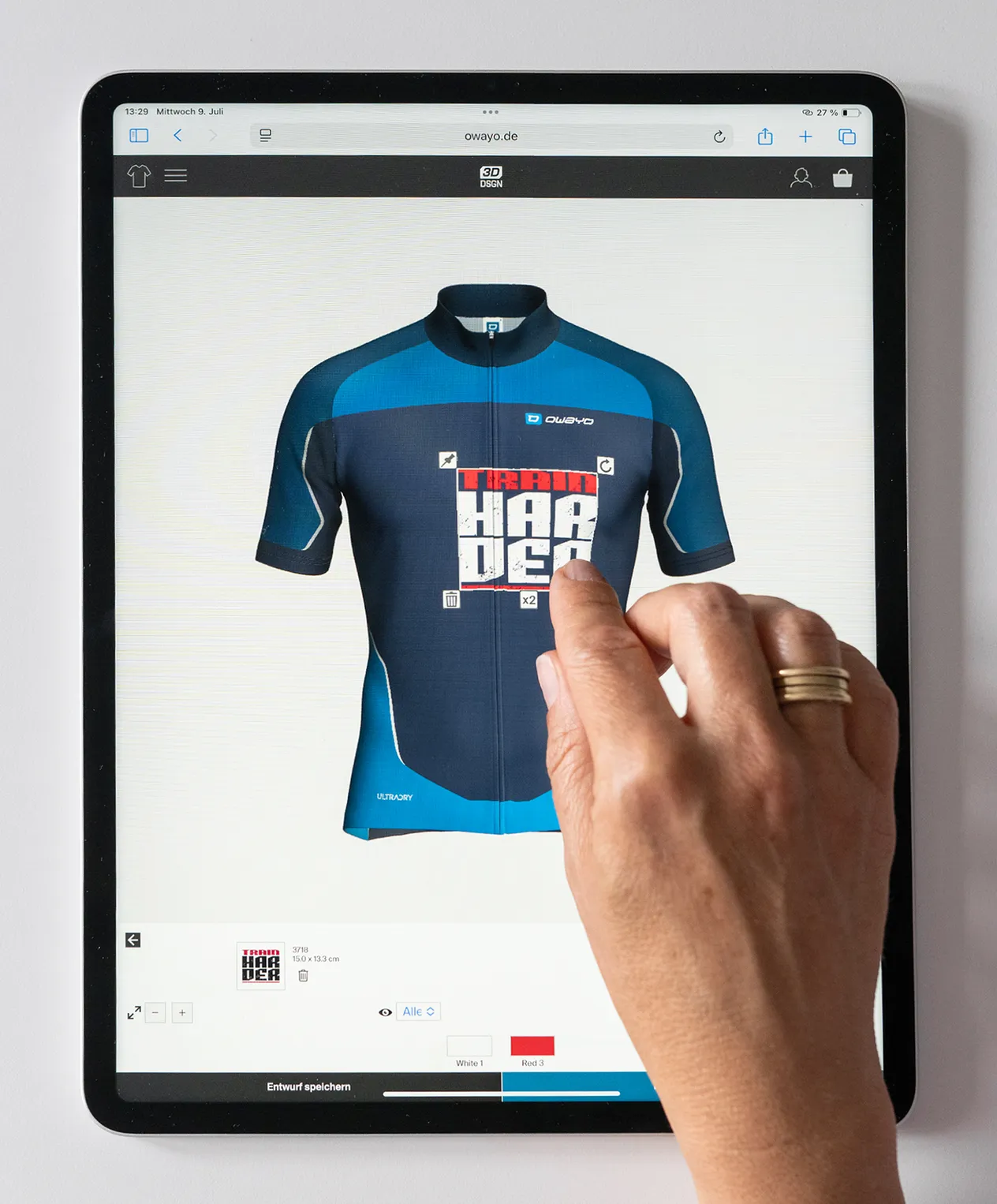 3D-Konfigurator: Design der Trikots am Tablet in Echtzeit