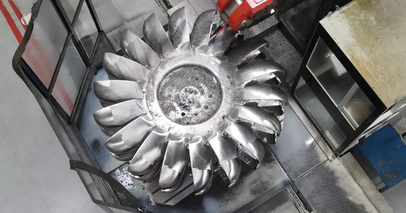 Machining hall (8,000 m²)