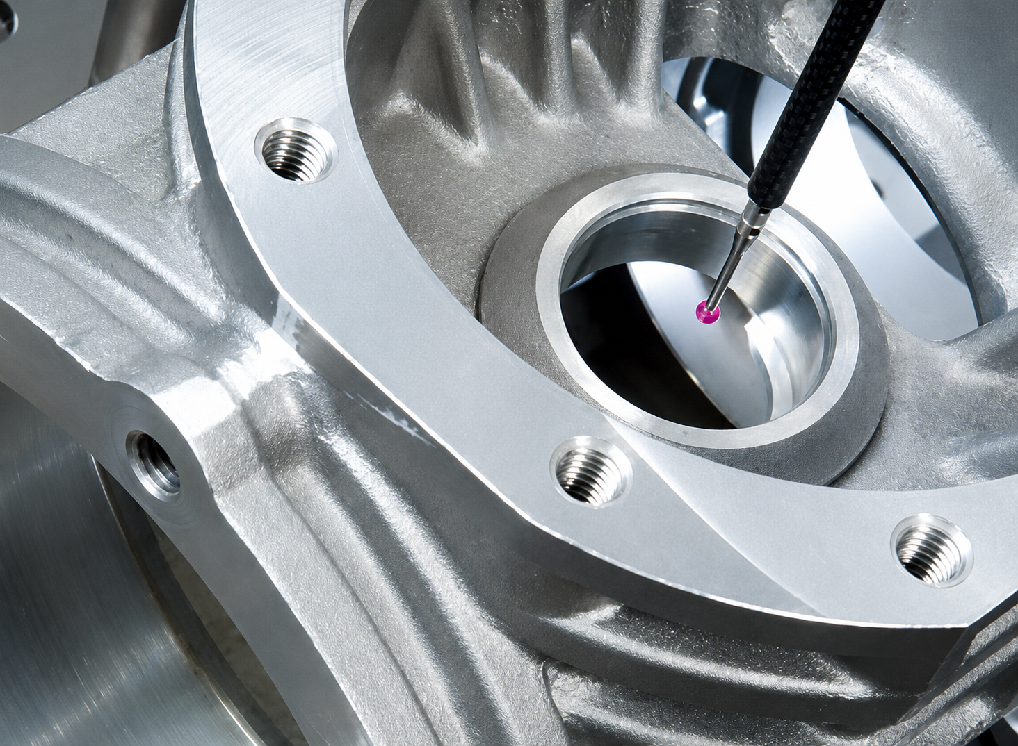 3D coordinate measurement of a metal component
