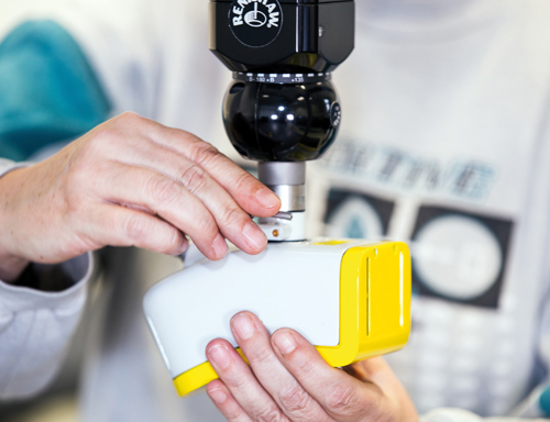 Mounting a 3D laser scanner on the coordinate measuring machine