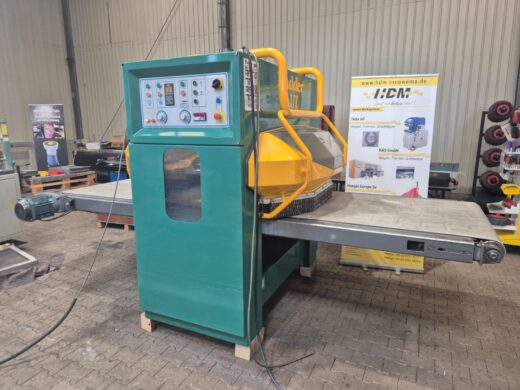 Machines and demonstration area