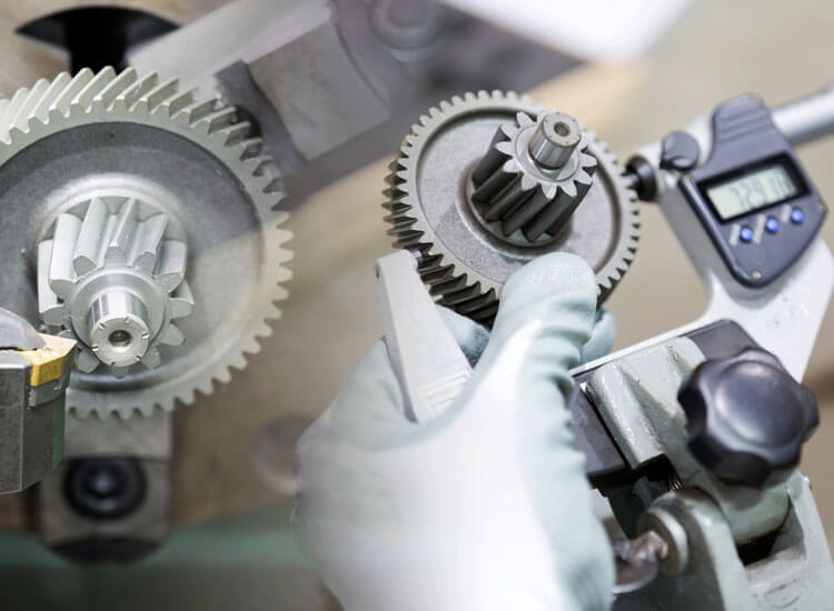 Gear, measured with a micrometer caliper