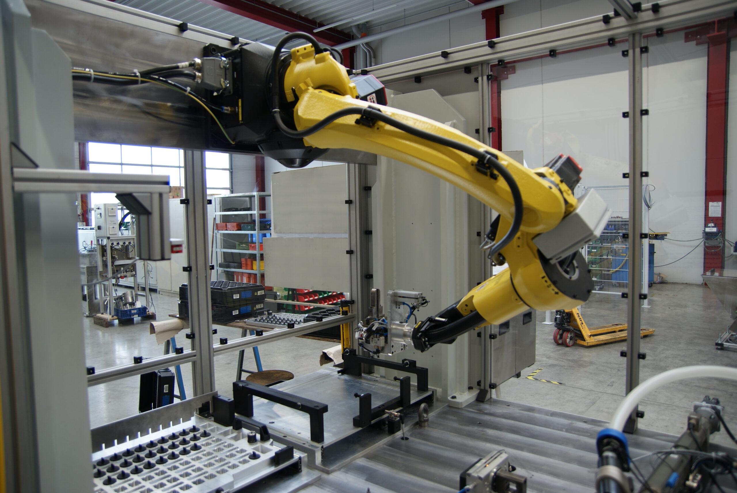Montageanlage mit Roboter