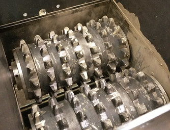 Nebenaggregate (Müll- und Aschefallschächte, Zellenradschleusen, Brecher)