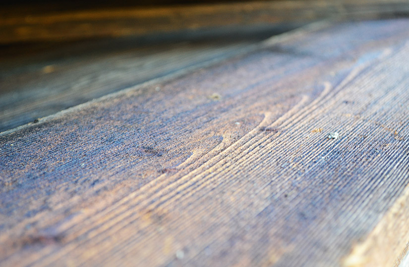 Antique wood / reclaimed wood