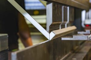 Abkanten auf CNC-Abkantpresse