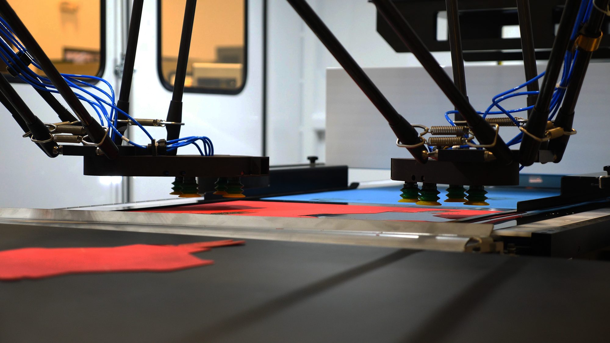 Gelaserter Flex Circuit mit robotischem Handling