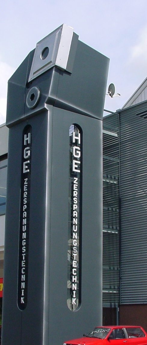 Blechbearbeitung mit Laserschneidanlage