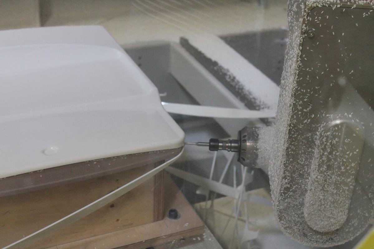 Finishing: milling and gluing