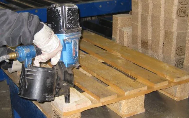 Palettenreparatur Klasse B