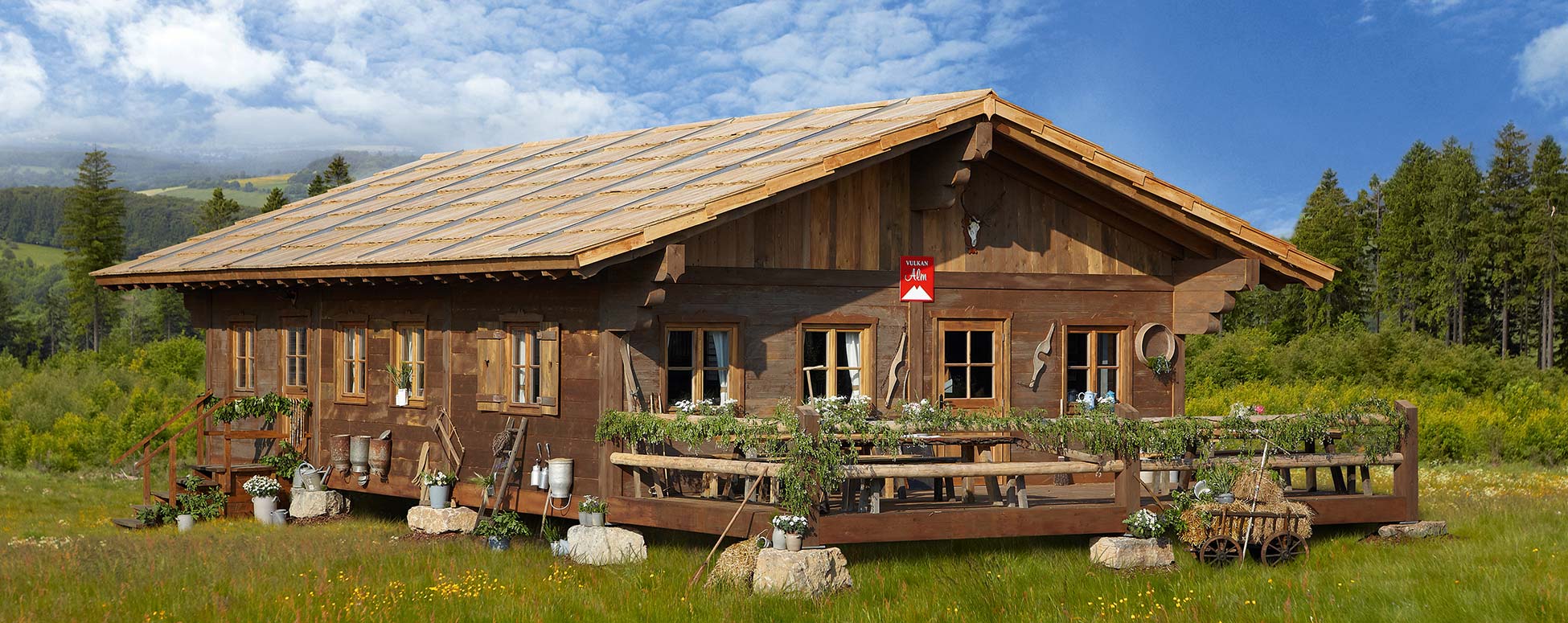 Vulkan Alm – exterior view