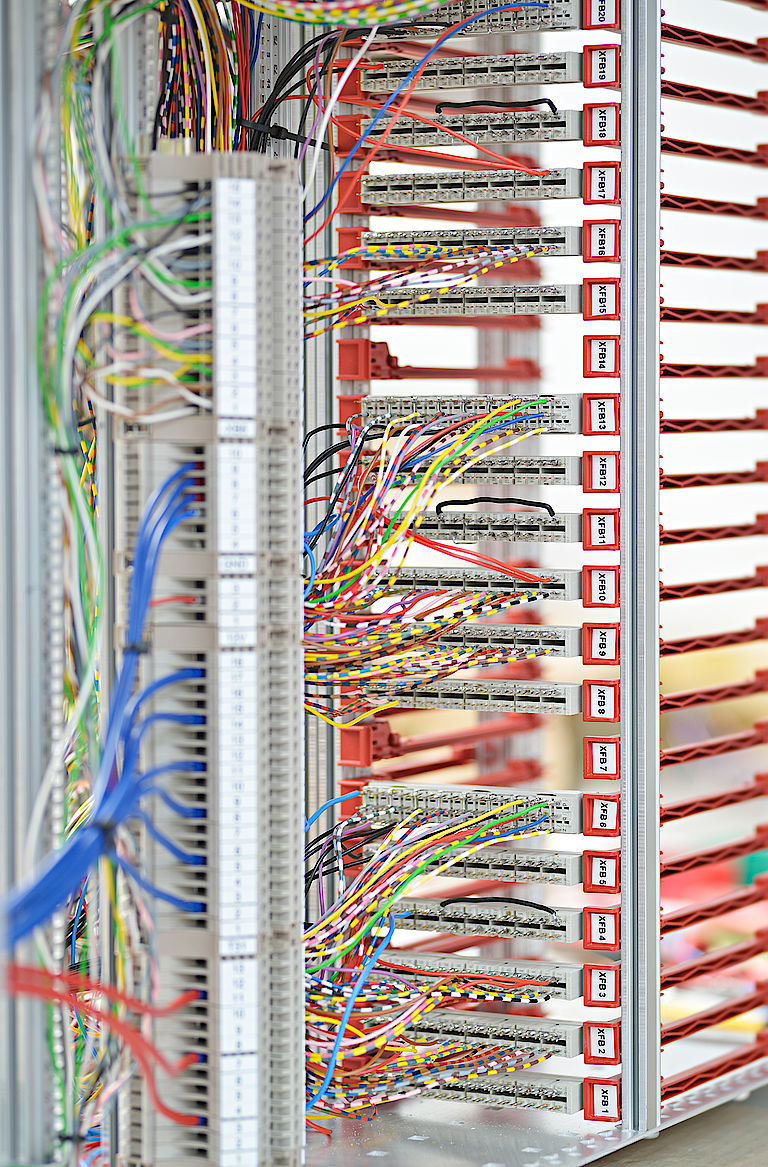 Verkabelungsautomation im Schaltanlagenbau