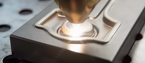 Repair welding on a component