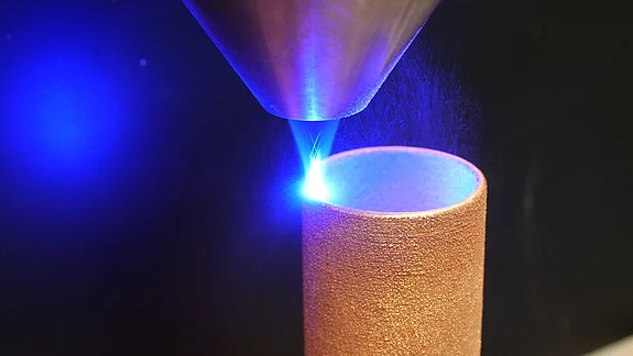 Cladding and additive manufacturing on copper