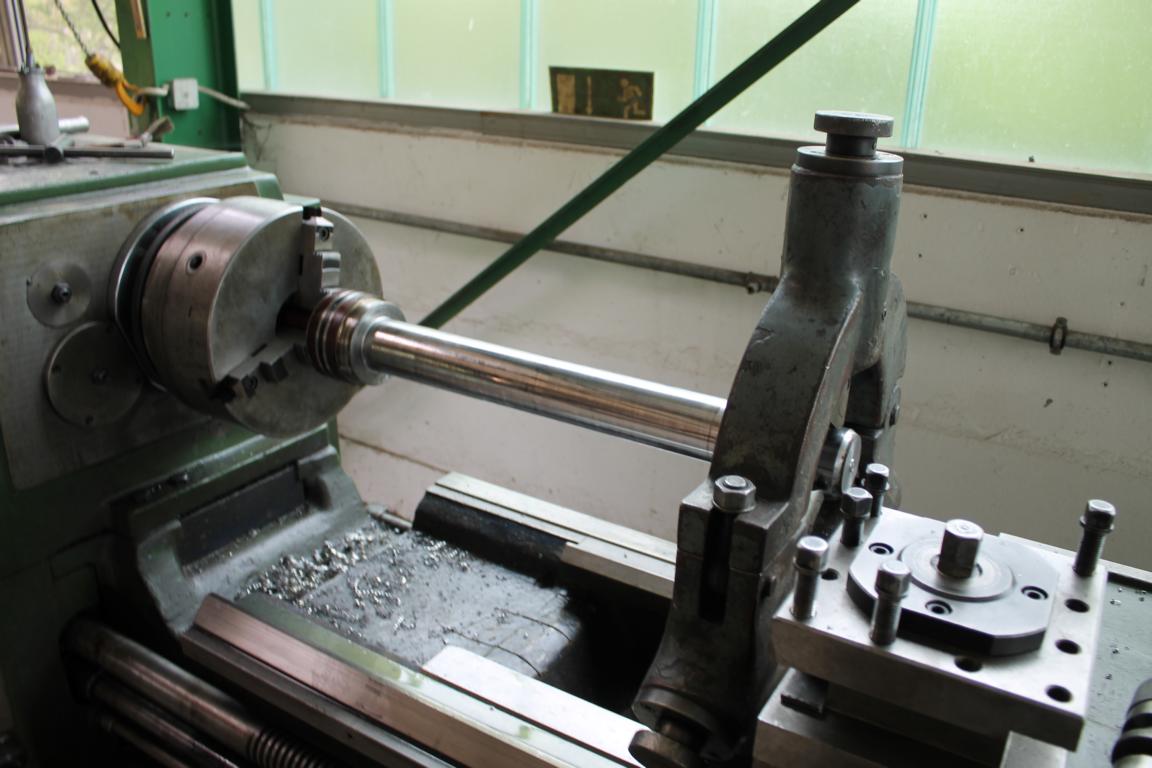 Reparatur an Baumaschine