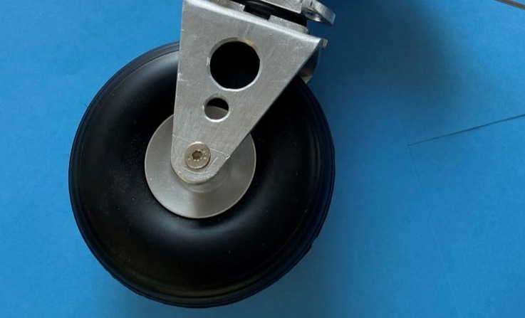 Retractable landing gear