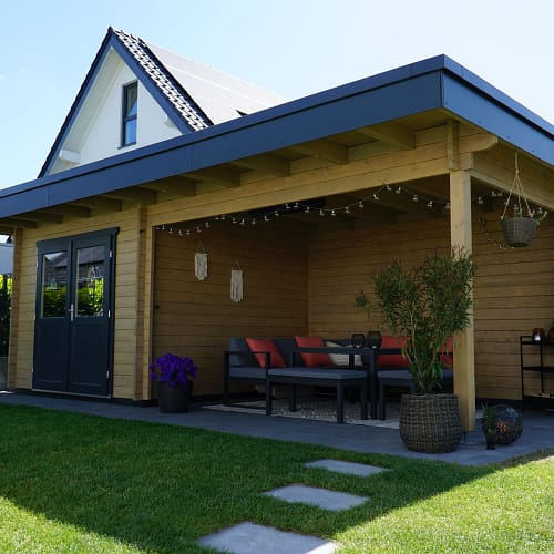 Garden house with seating area