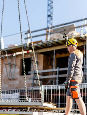 Hochbau – Betonelementmontage auf der Baustelle