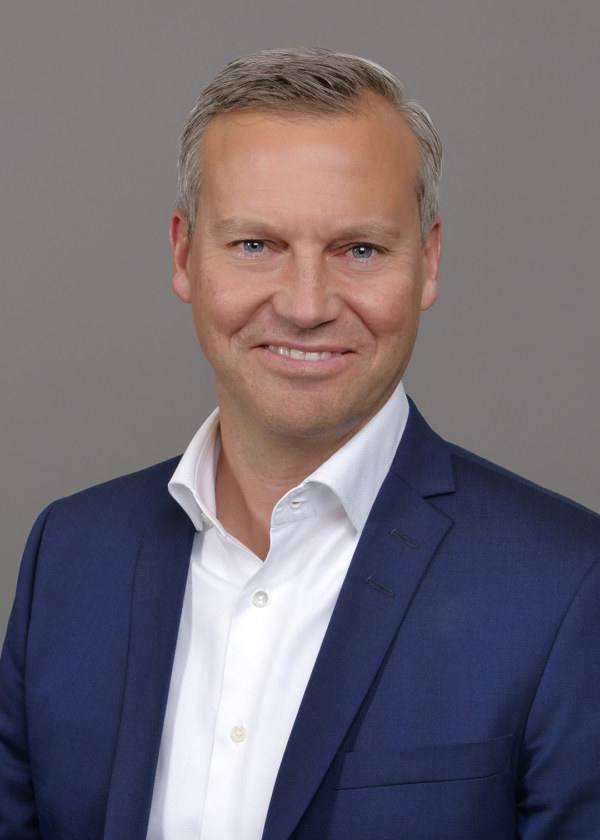 Per O. Bjöörn, Beratung und Verkauf