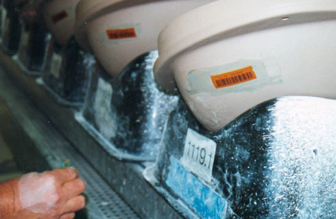 Applikation des Keramik-Barcode-Etiketts, Trocknung
