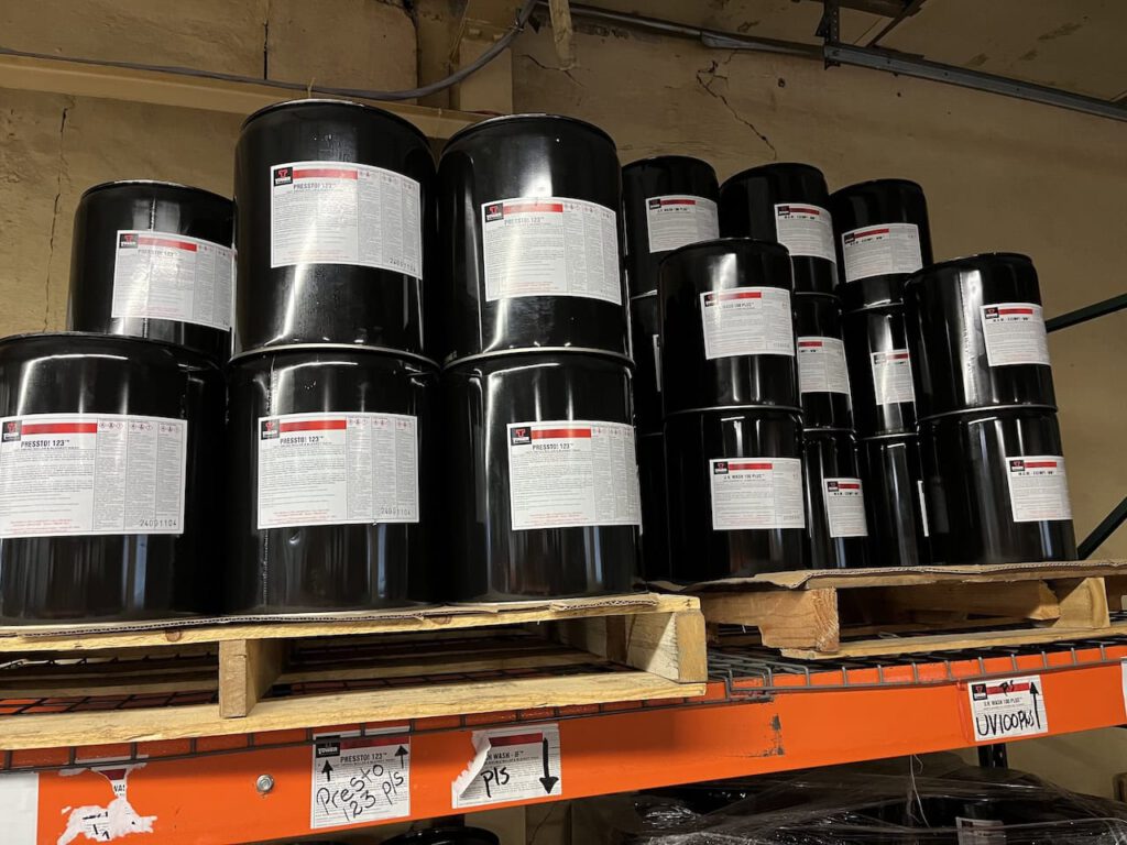 Low-VOC washes and flexo washes