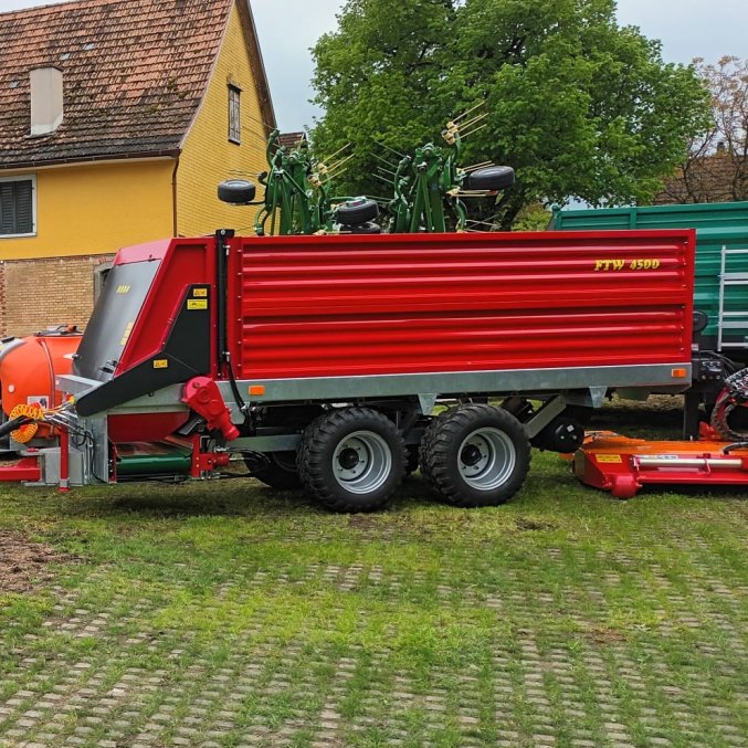 Compost spreader MODO