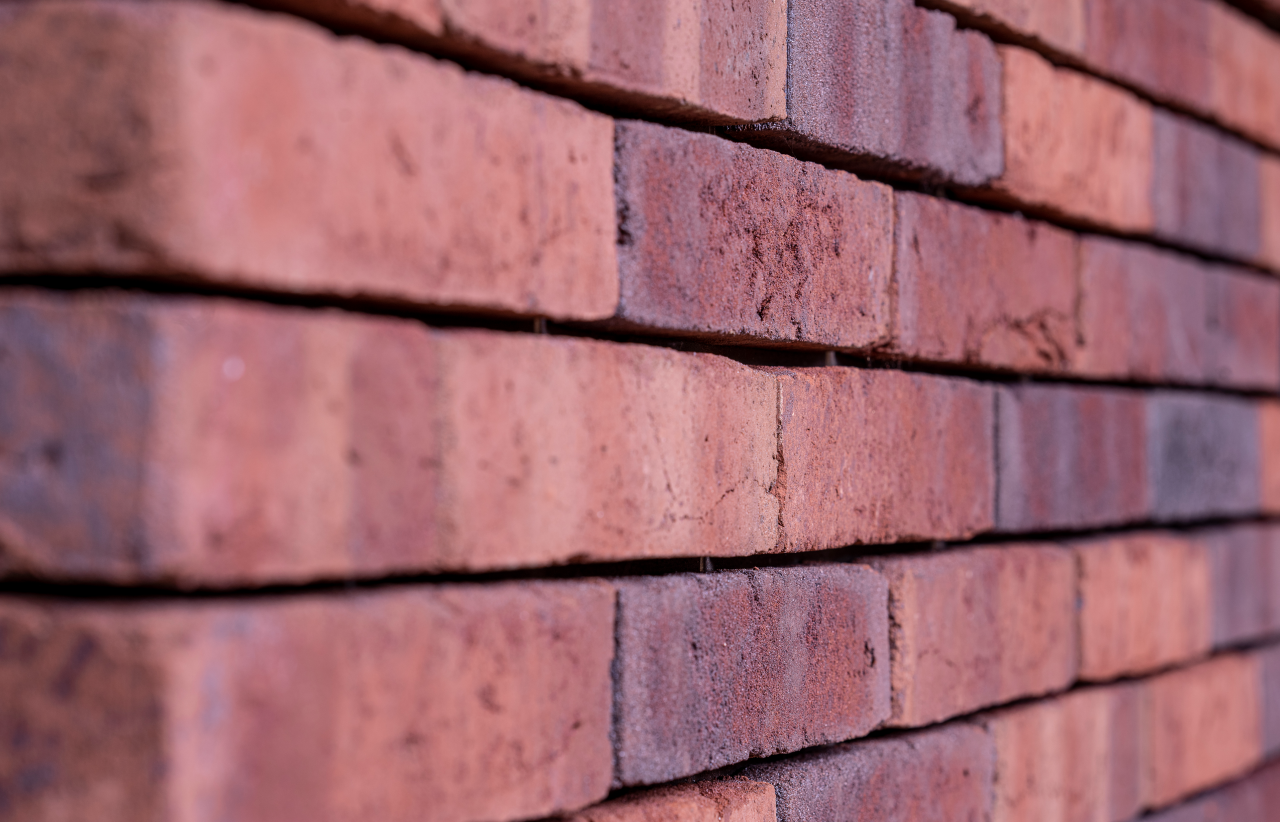 Backsteinmauer aus der Nähe