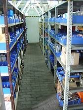 Small-parts warehouse