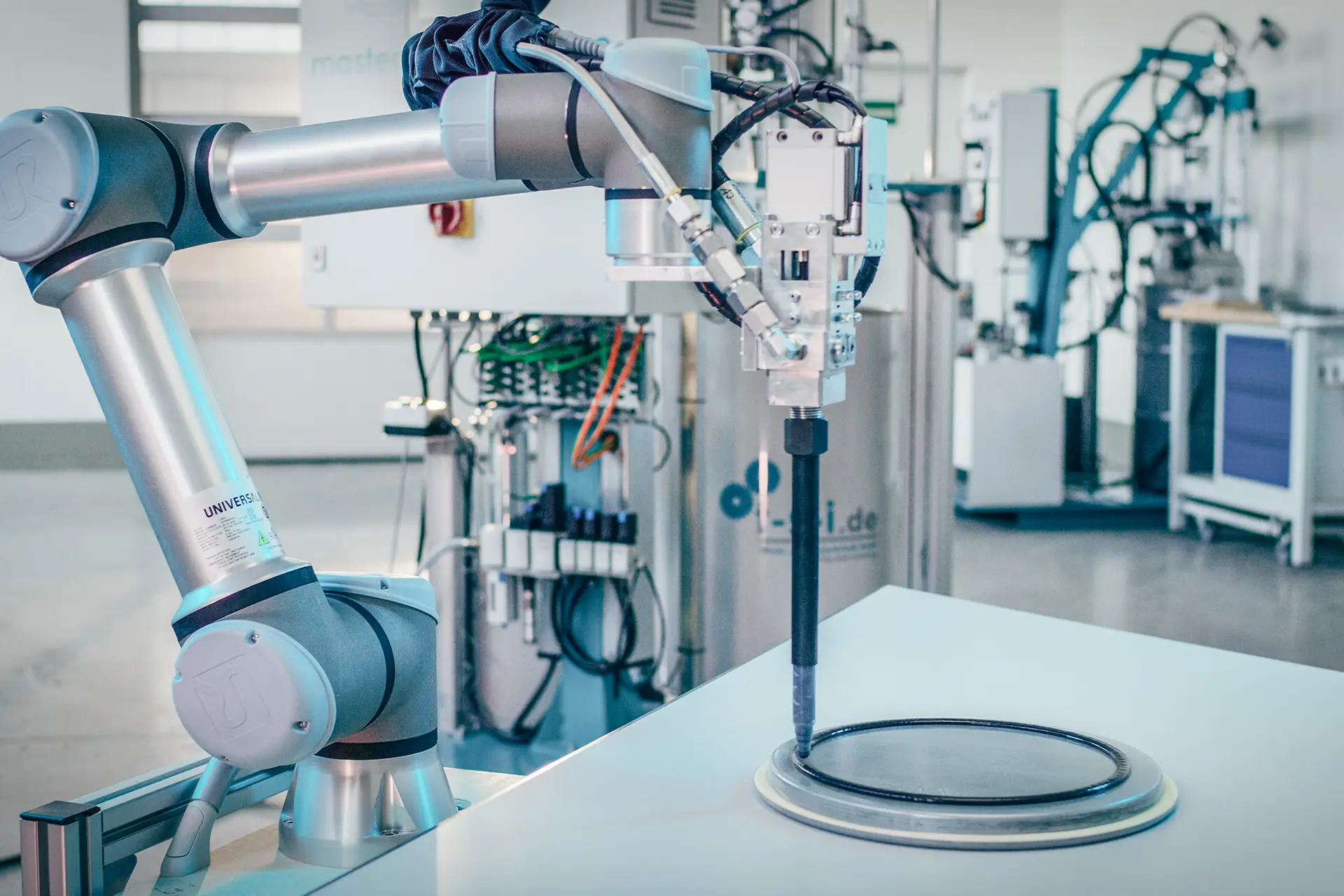 Klebstoffsysteme für industrielle Anwendungen