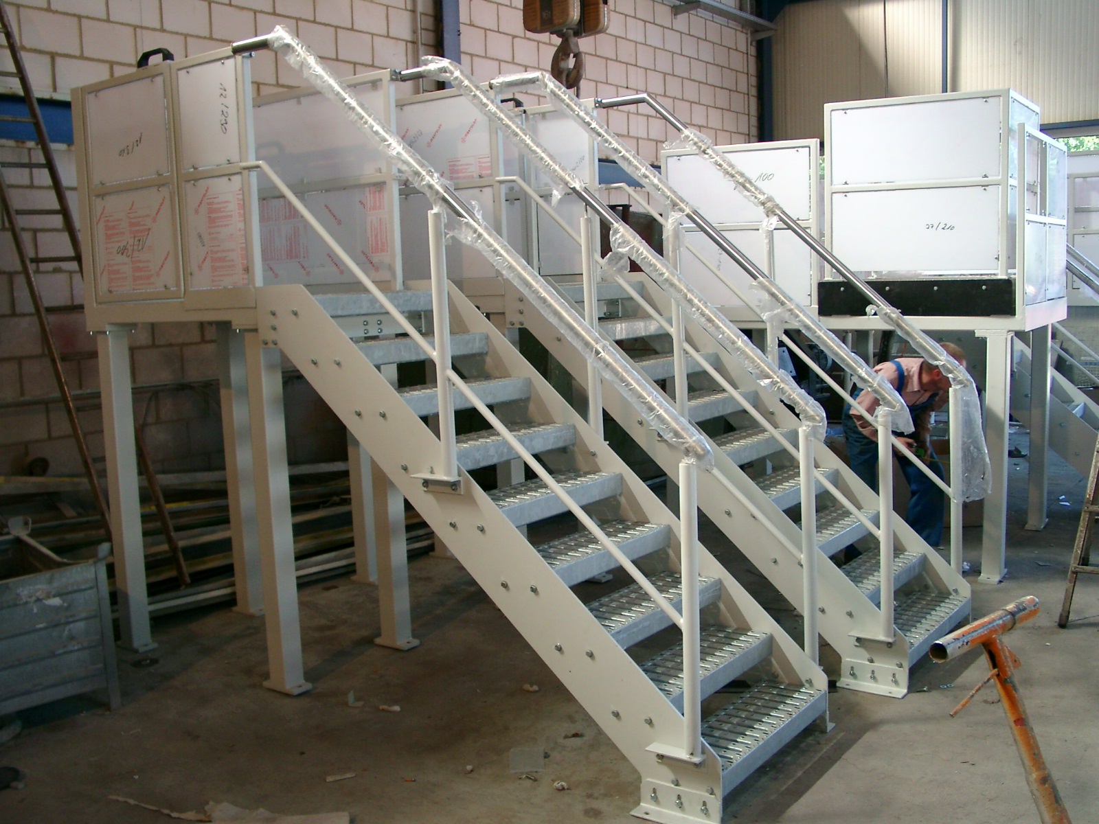 Mobile work platform