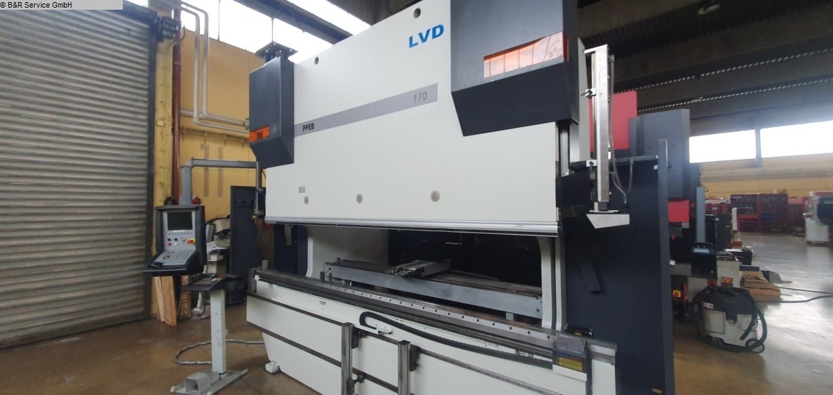 LVD PPEB 170/30, hydraulische Werkzeugklemmung