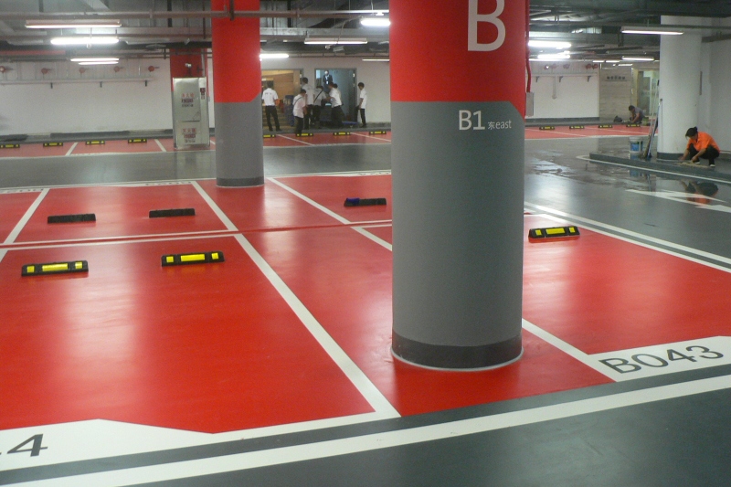 Parking areas and ramps, Parc 66 – 65,000 m²