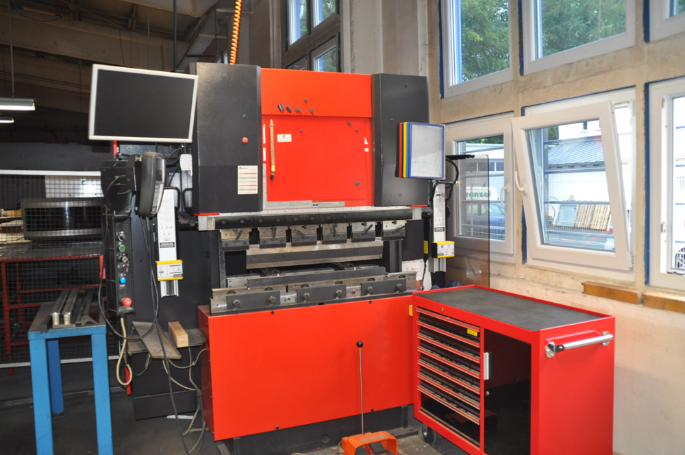Amada press brake 1250 mm, 25 t