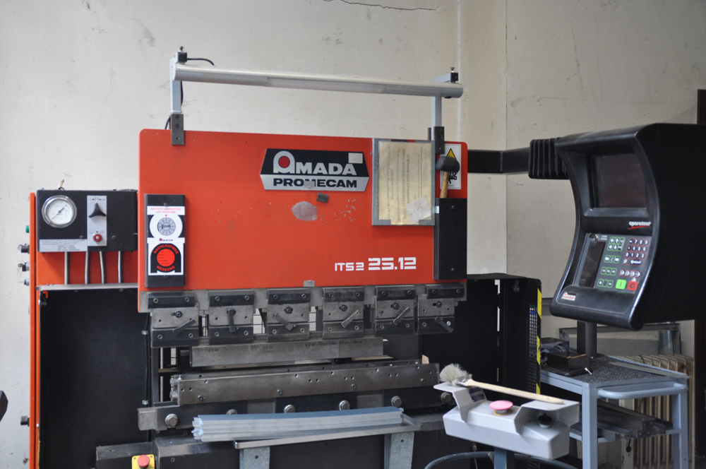 Press brake 1250 mm, 25 t