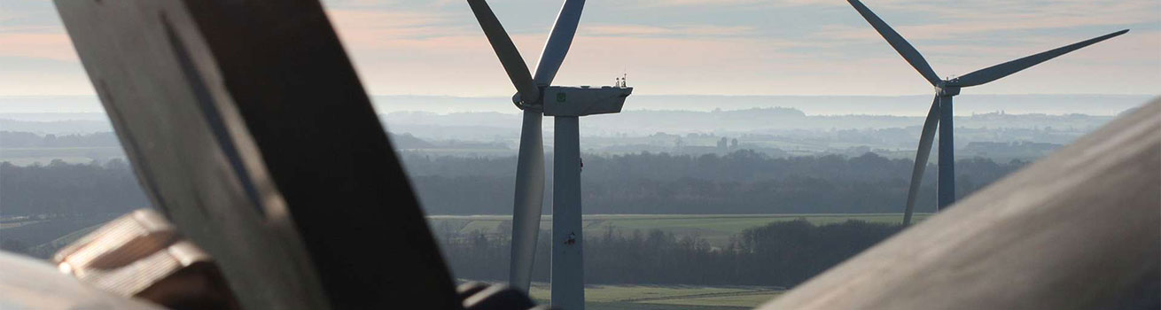 Service on a wind turbine