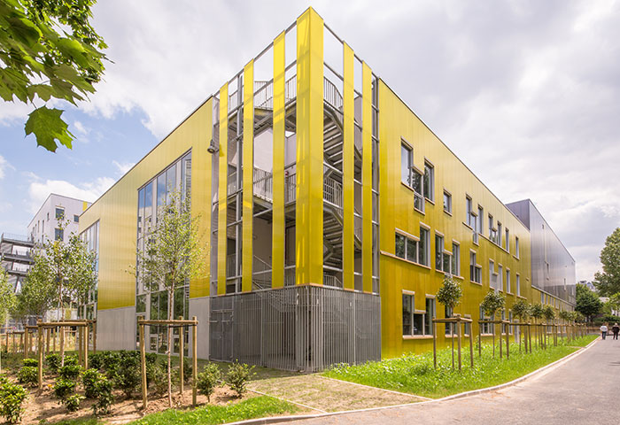 Hinterlüftete Fassaden aus Polycarbonat