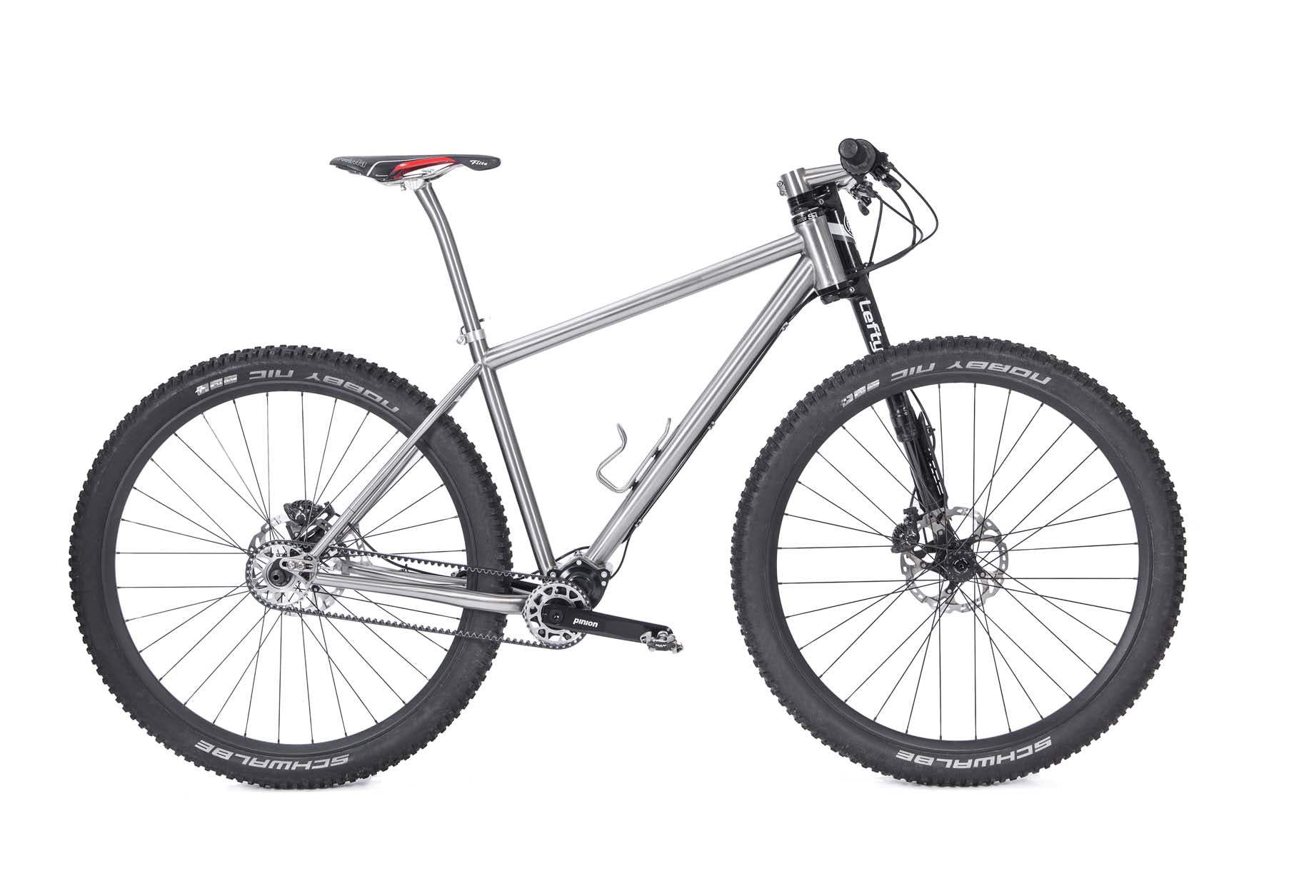Titan-MTB mit Pinion