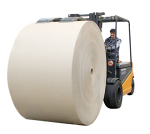 Papierrolle im Handling