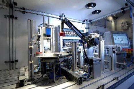 Fertigungsteile für Maschinenbau, Verkehrstechnik und Forschung