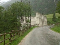 Lawinenbauwerk bei Mast 213